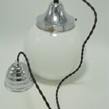 Opaline globe suspension