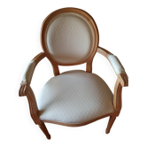 Beige medallion armchair in Louis XVI style, very good condition.