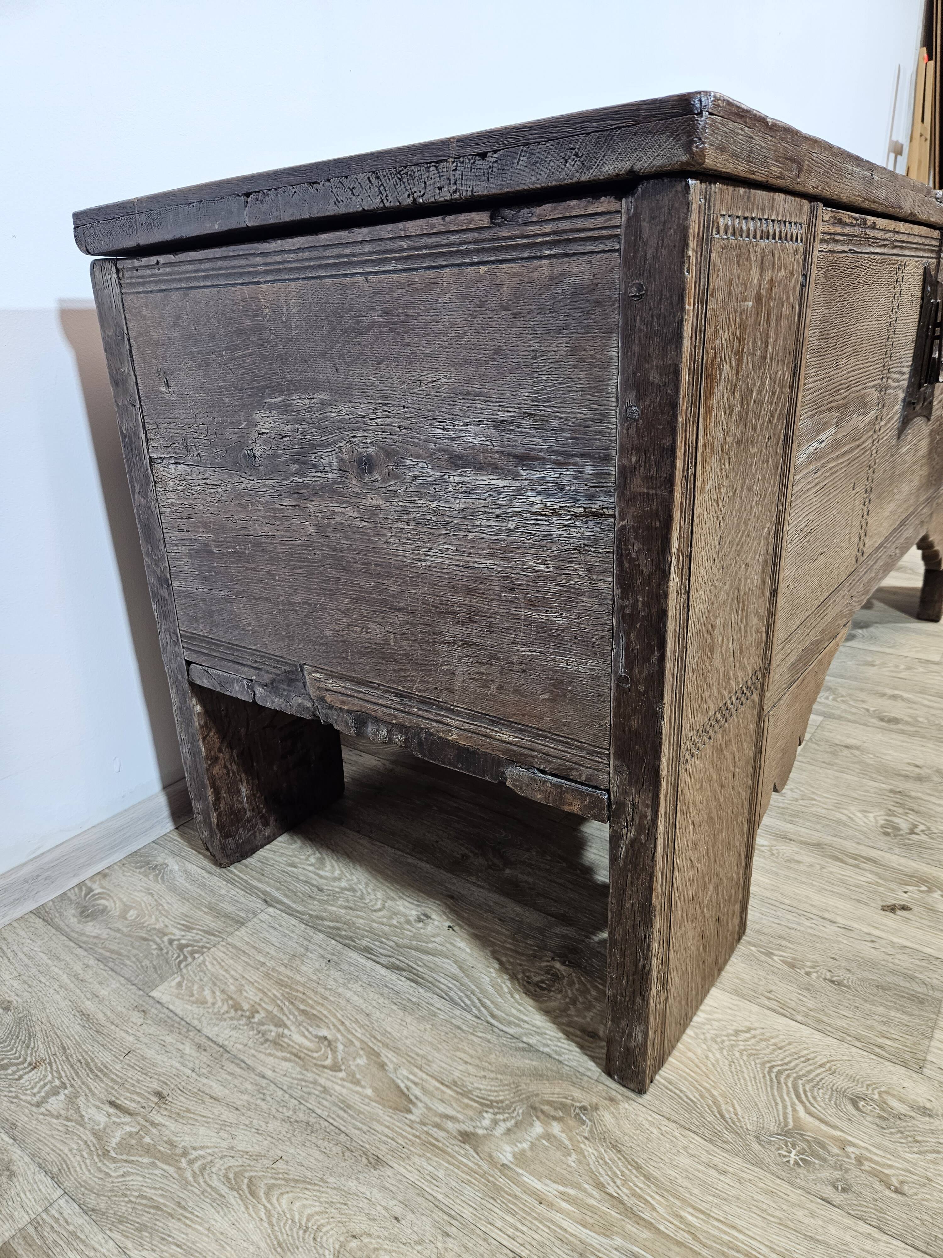 Gothic Chest 15th century