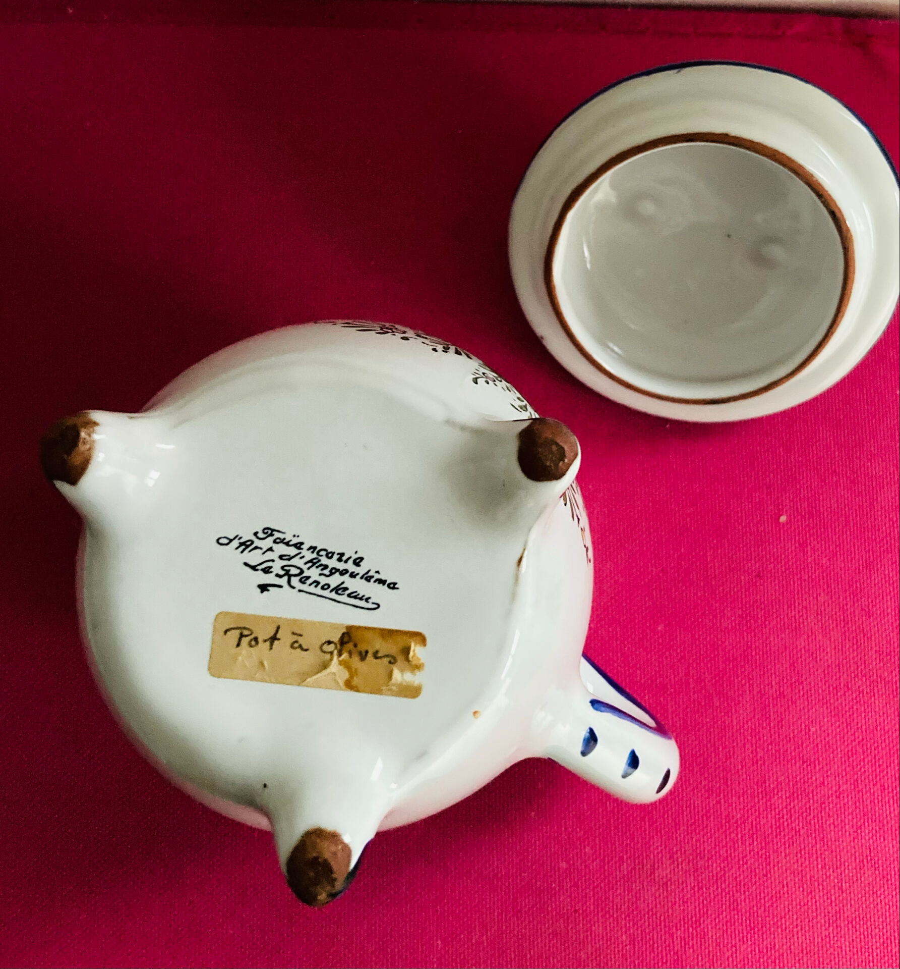 Covered pot from the 19th century by the Art pottery of Angoulême Le Renoleau.