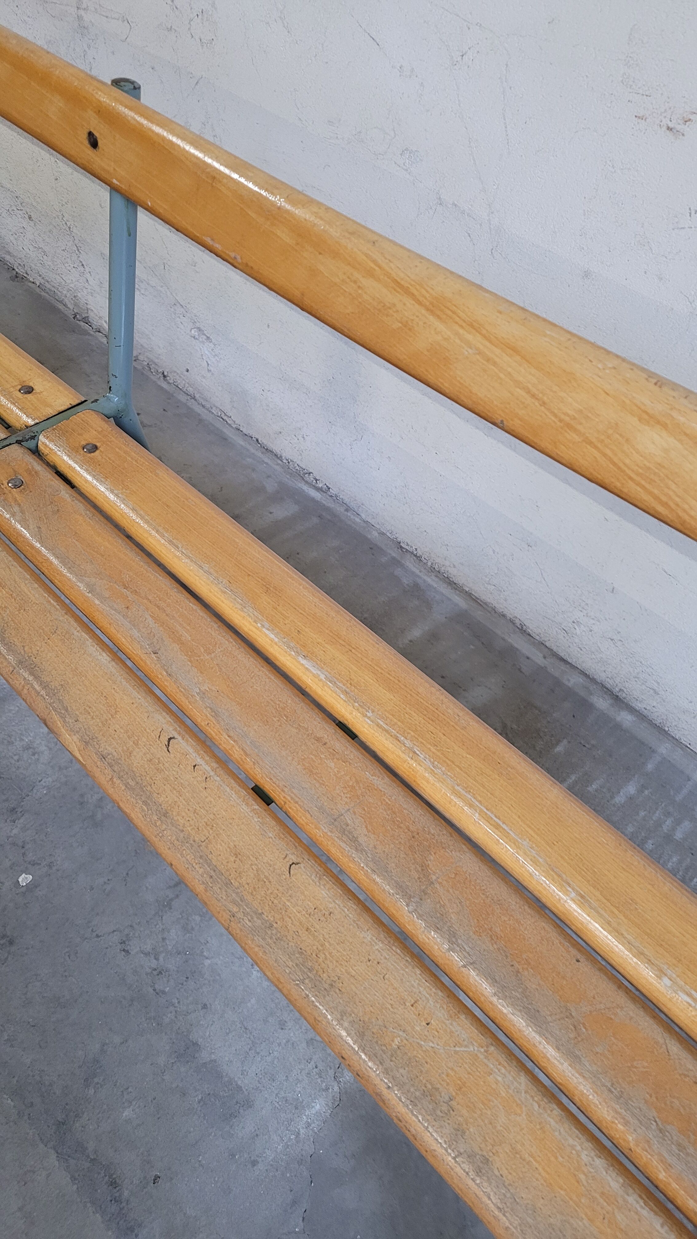 Banc d'école maternelle enfant fabrication 1950