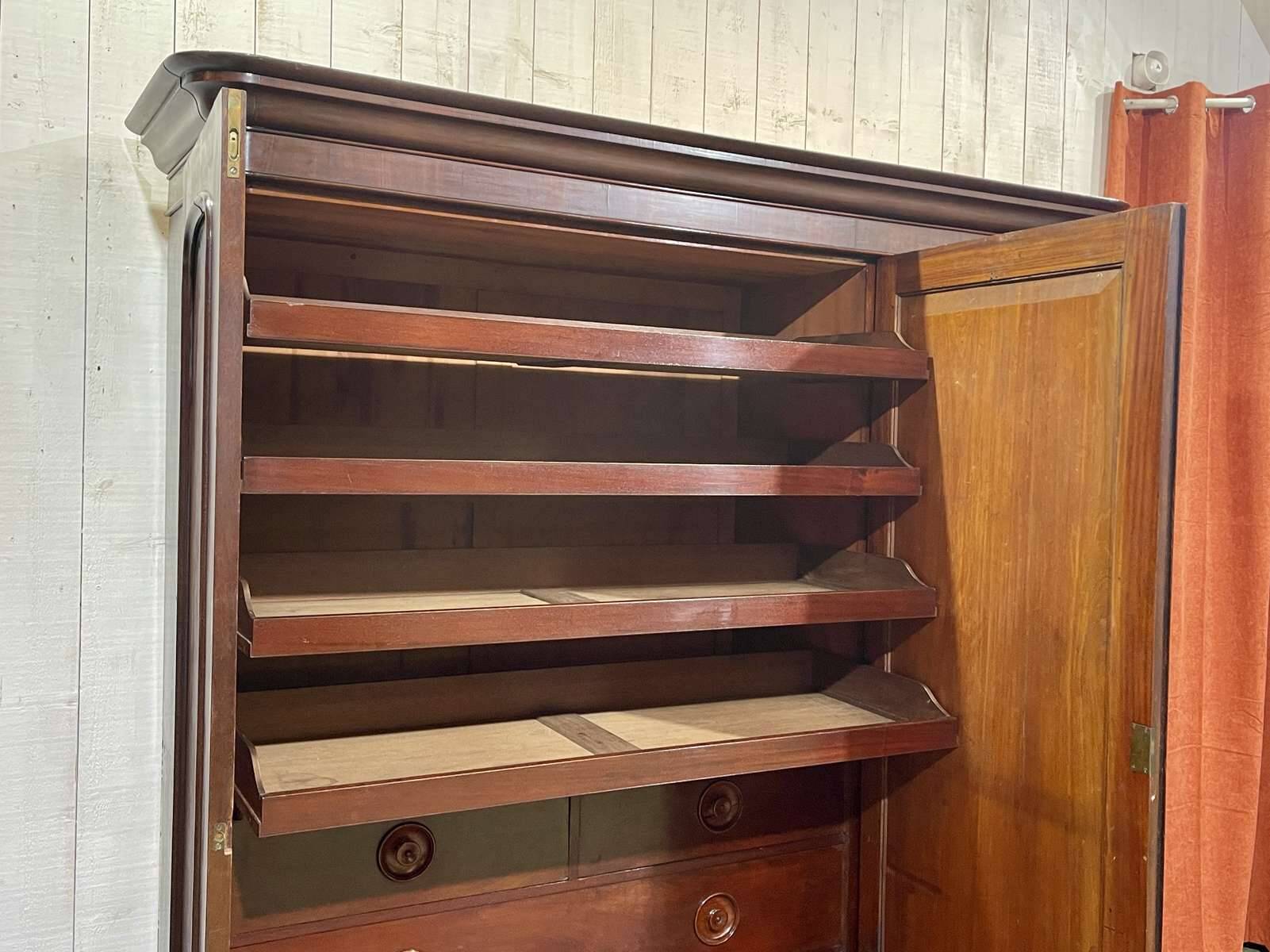 19th-century Victorian English bedroom wardrobe in mahogany.