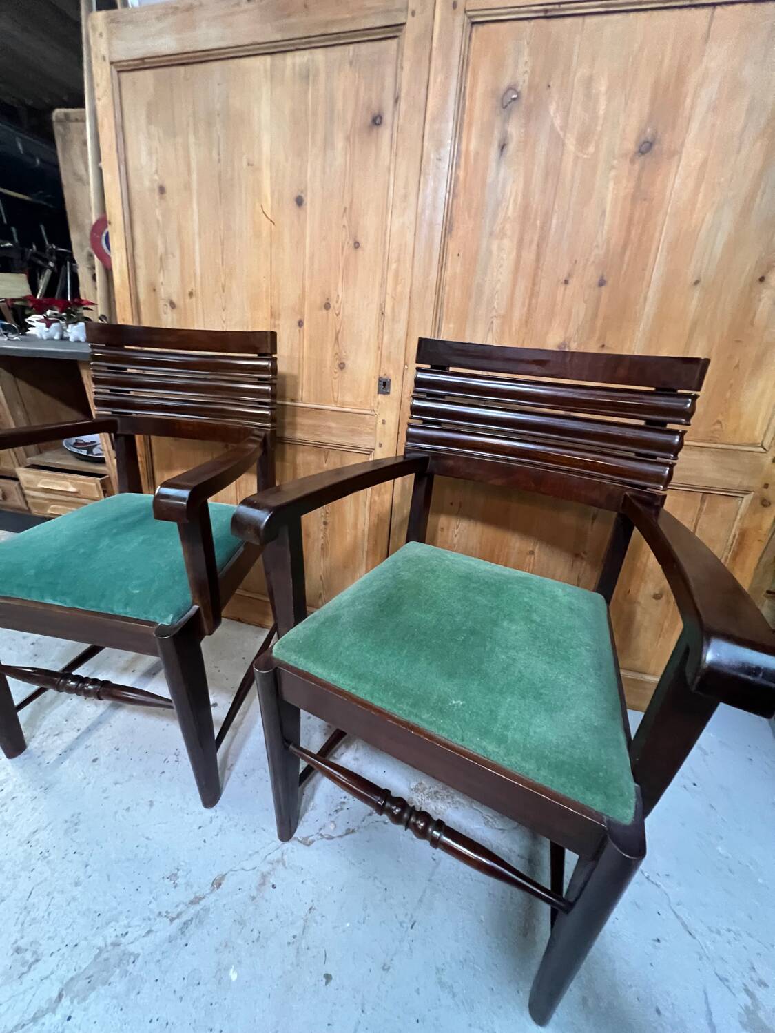 Set of 6 chairs and 2 armchairs by Gaston Poisson