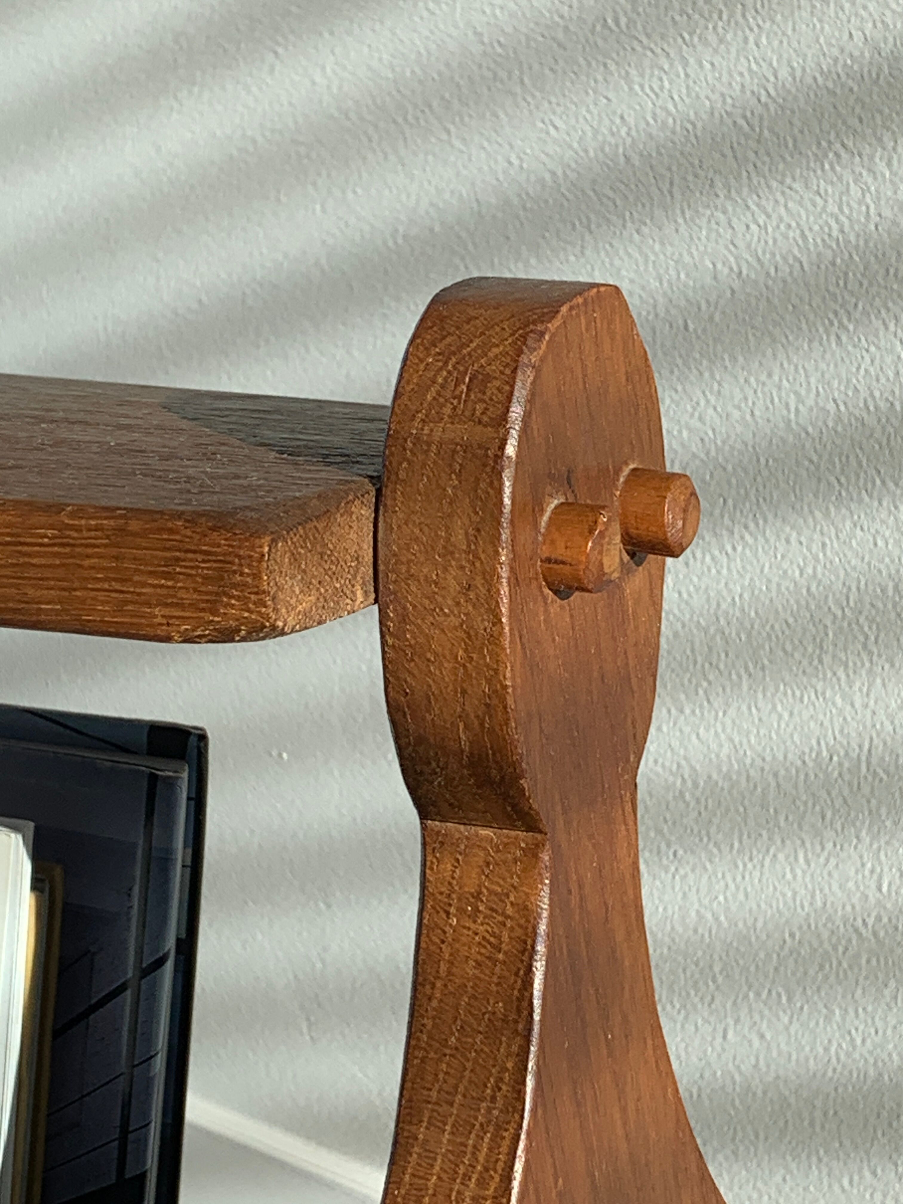 Wooden magazine rack