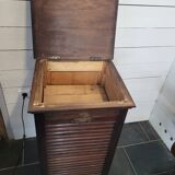 Old binder with single curtain