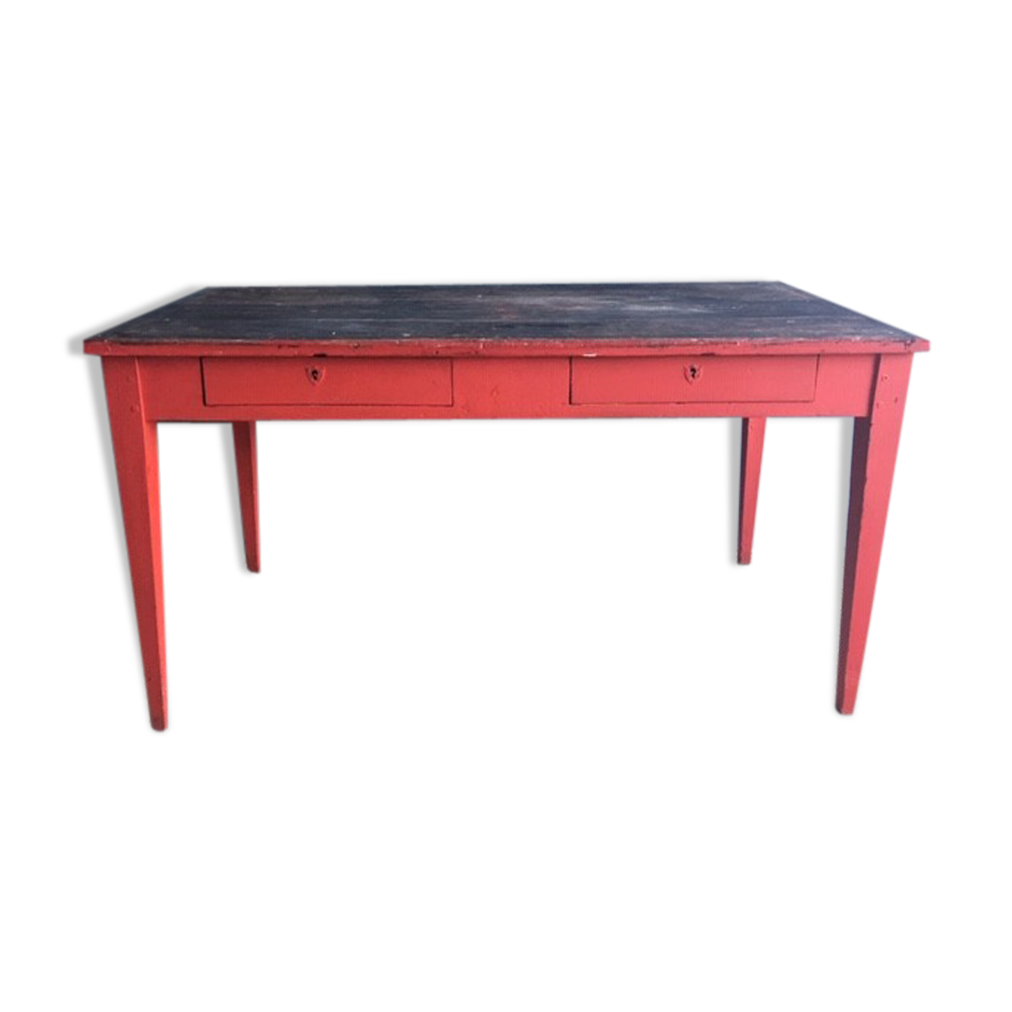 Table red