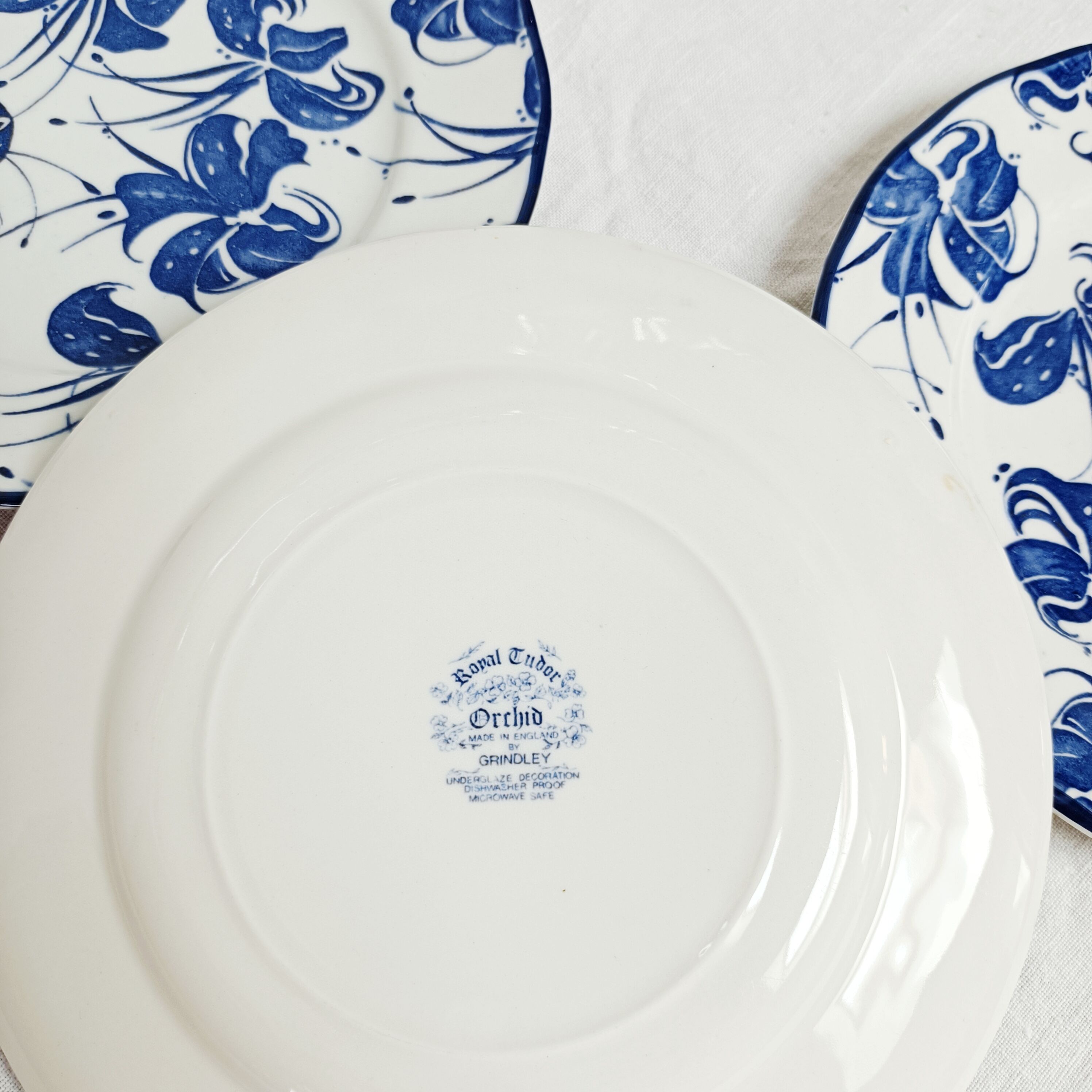Set of 3 dessert plates Royal Tudor Orchid by Grindley