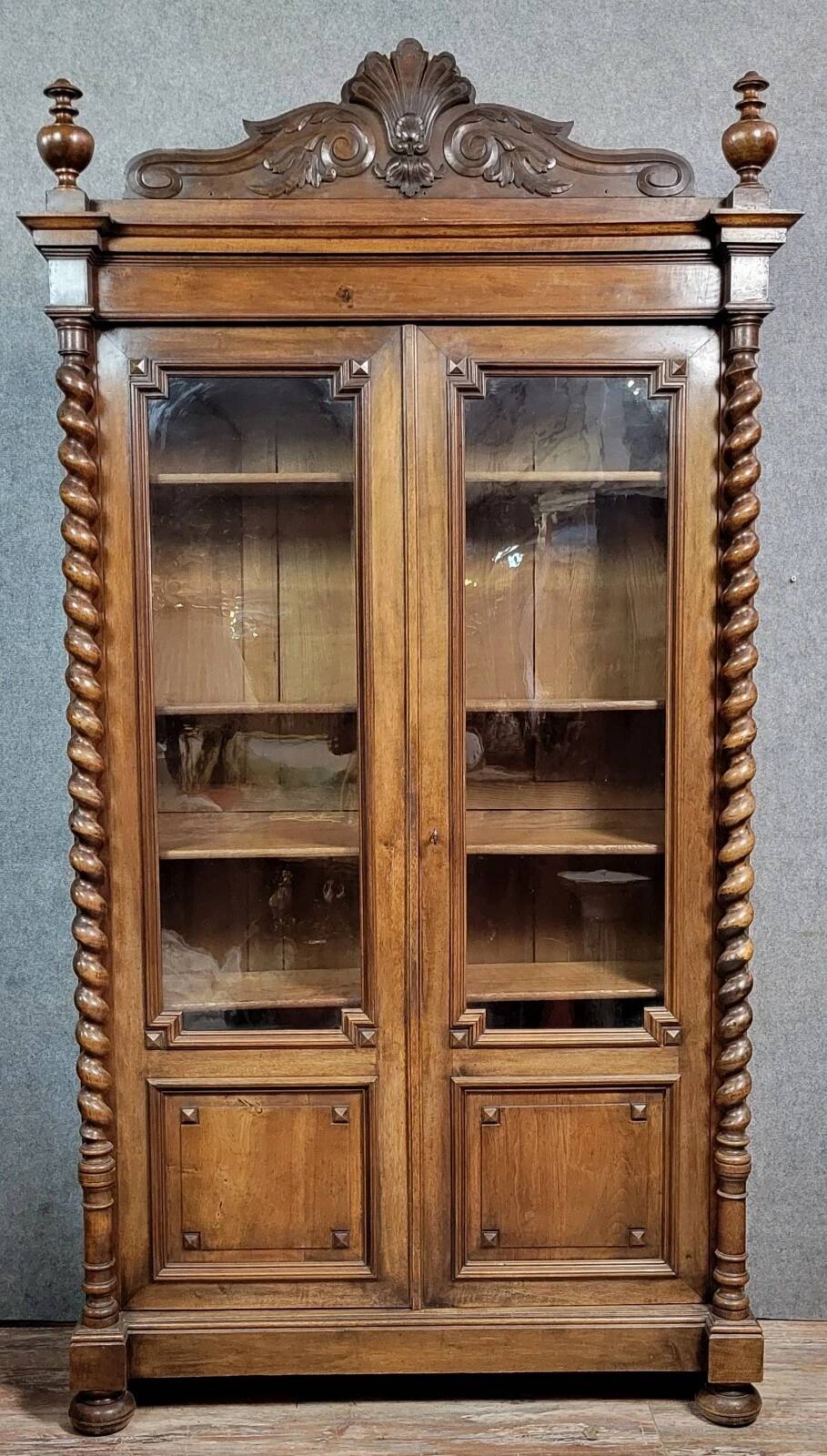 Louis XIII style bookcase in walnut circa 1850