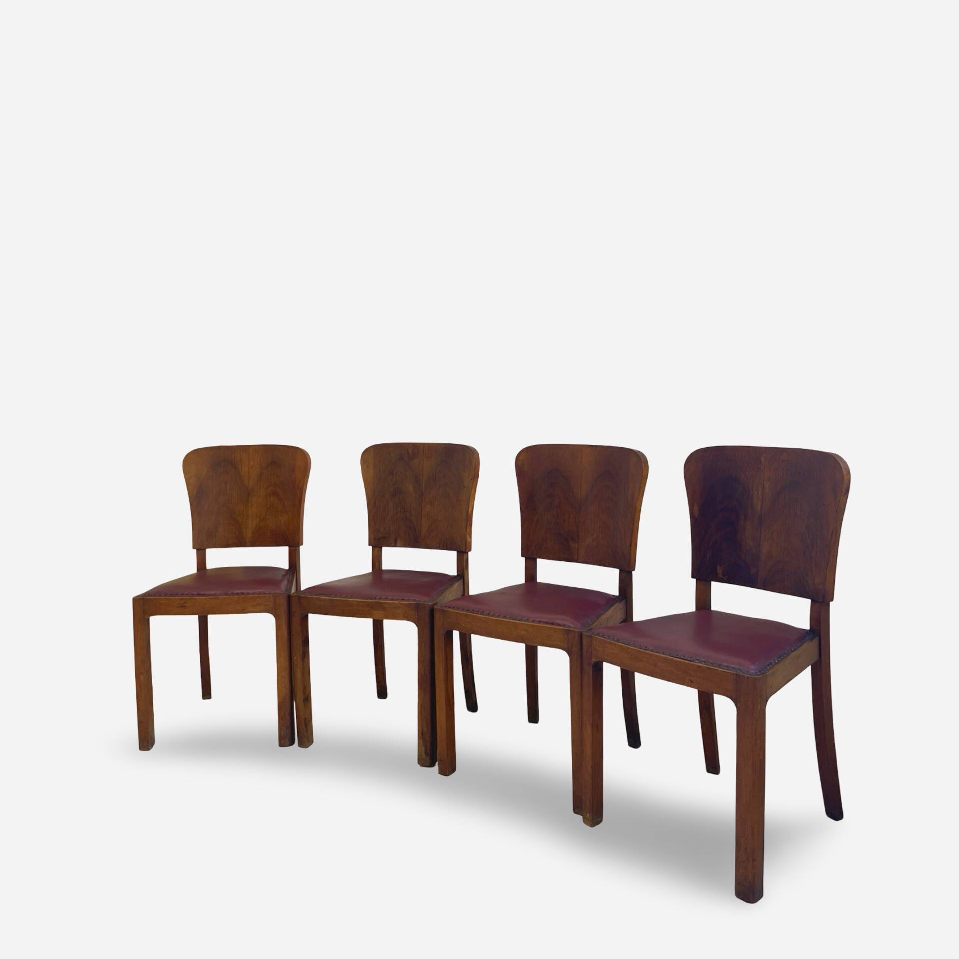Set of 4 Art Deco dining chairs in walnut, Italy, 1930s-1940s.