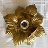 Golden flower wall lamp