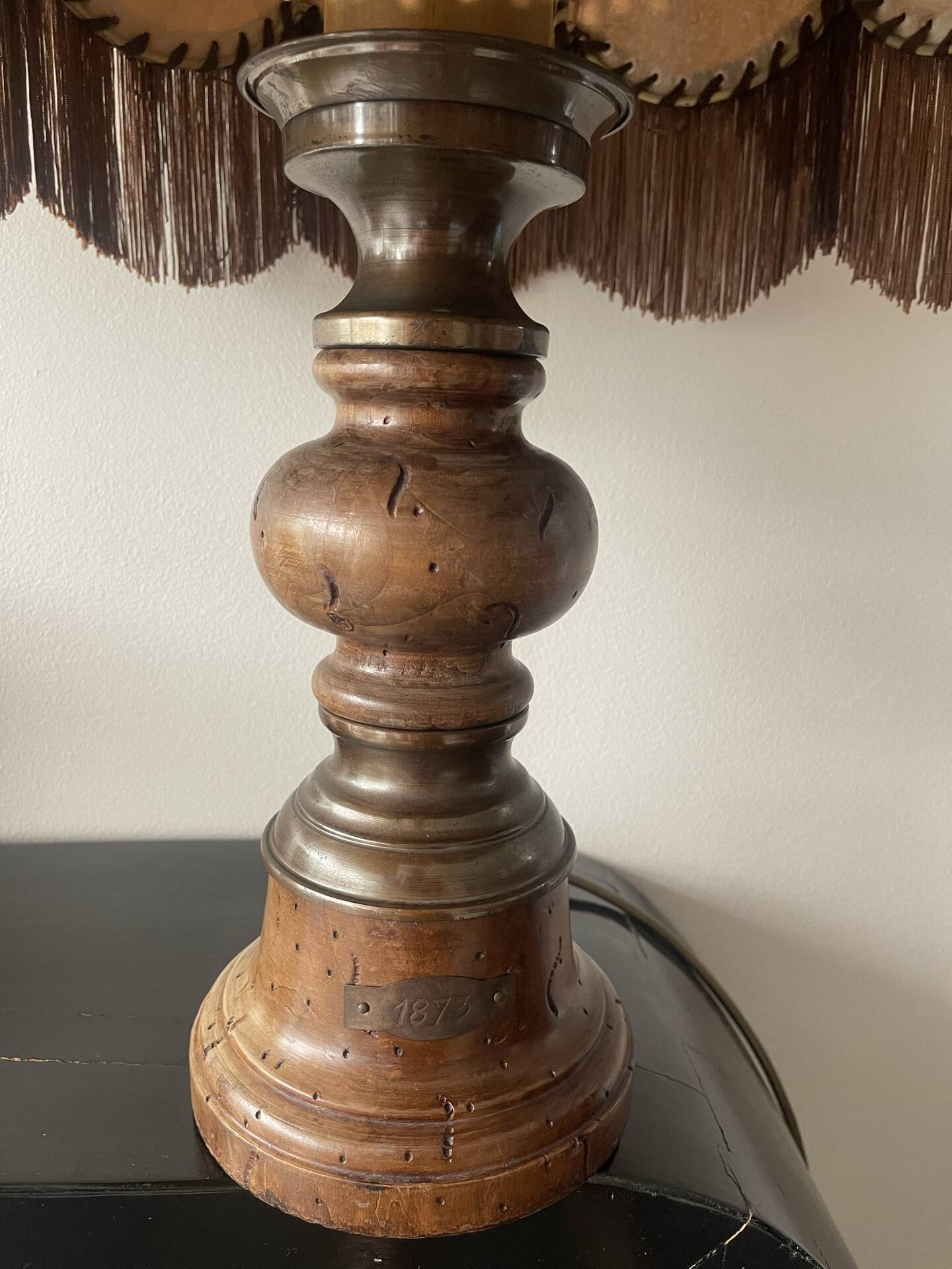 Vintage 80s wooden rustic lamp