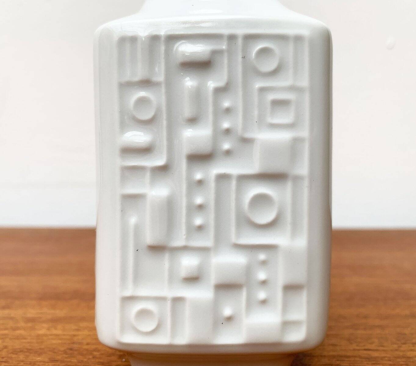 Brutalist porcelain vase from mid-century Wunsiedel Bavaria Porcelain, 1960s.