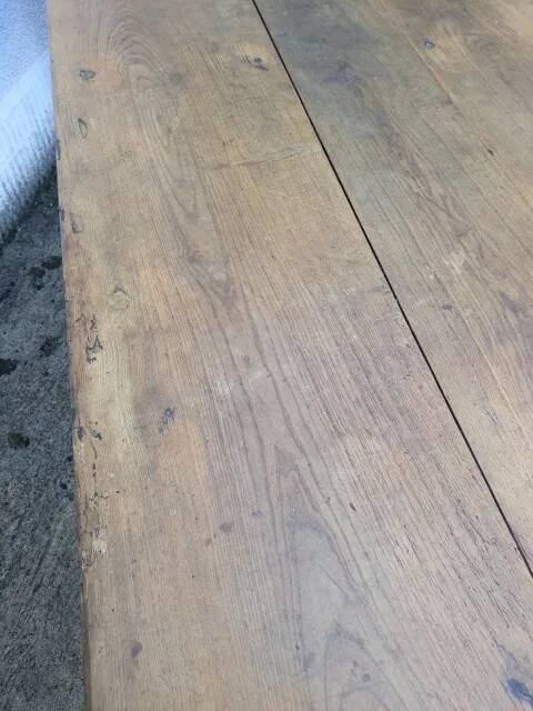 Farm table
