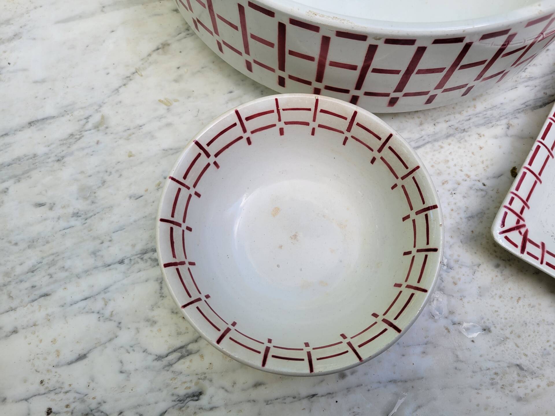 Sink and soap dish from the Saint Amand pottery, 1930.