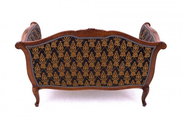 Petit canapé ancien de la fin du XIXe siècle, France. Après rénovation.