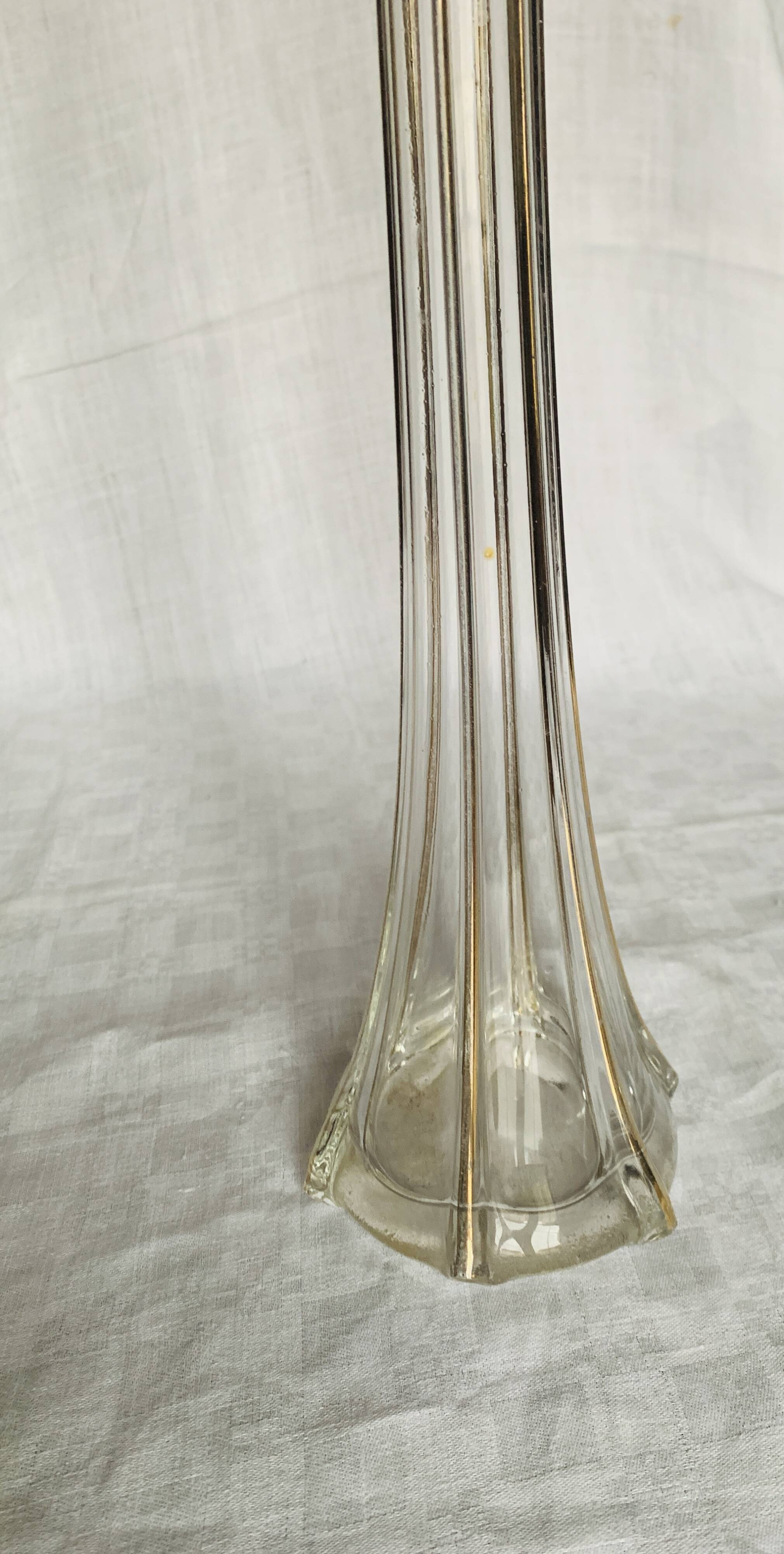 Glass soliflore vase