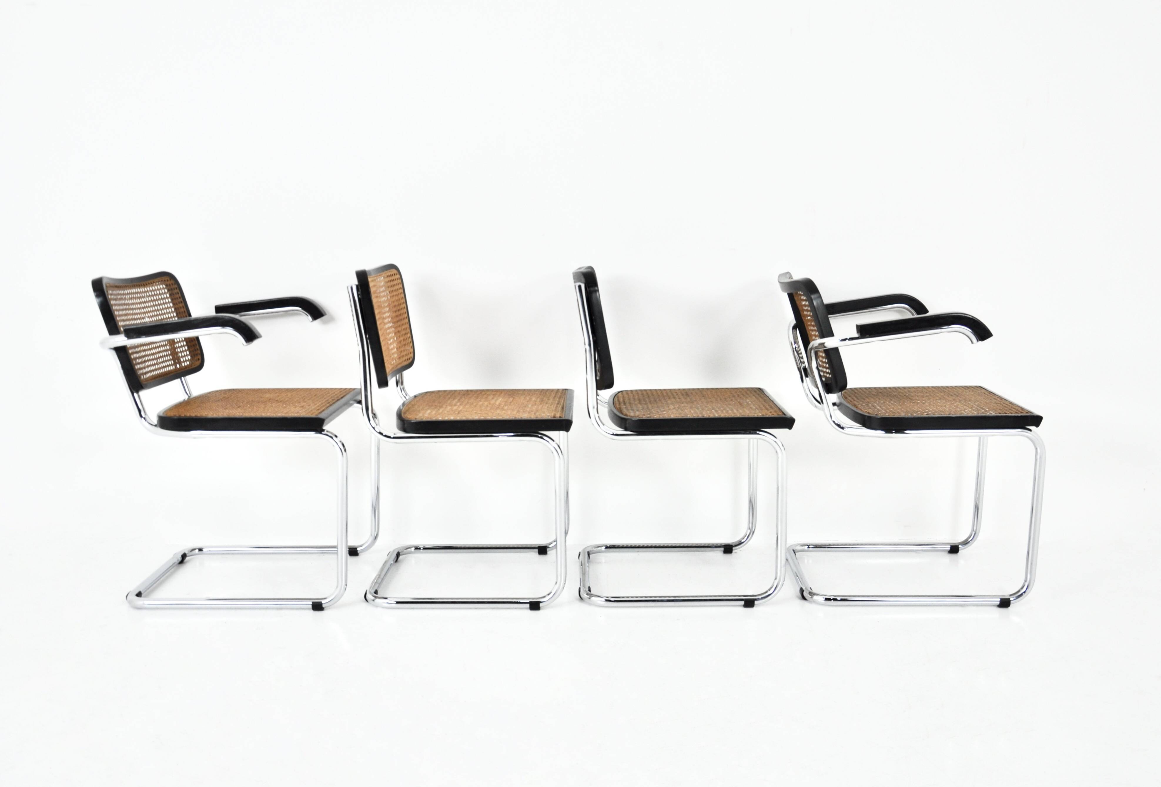 Set of 4 B32 style dining room chairs by Marcel Breuer
