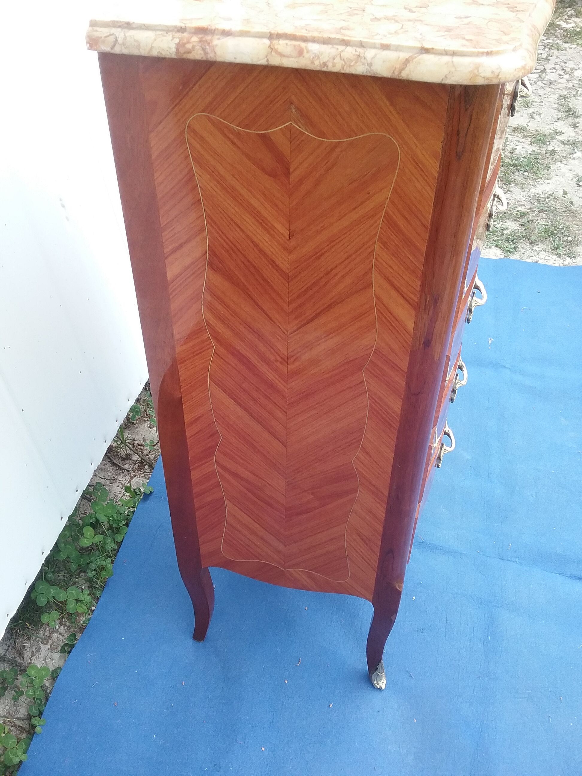 Chiffonnier en marqueterie