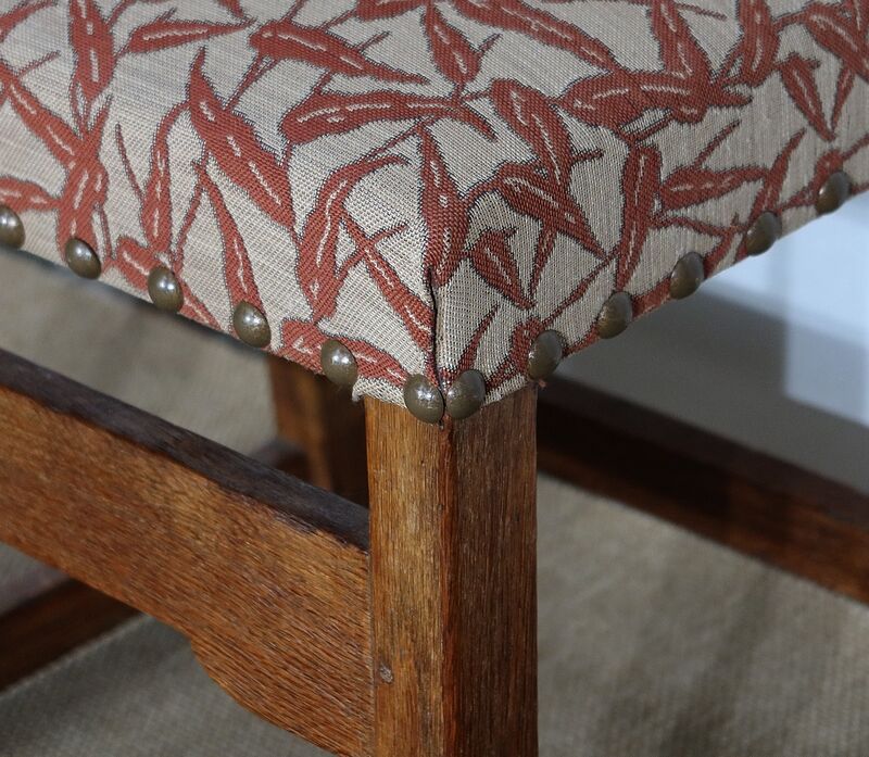 Suite of 4 oak chairs, monastic taste – early twentieth