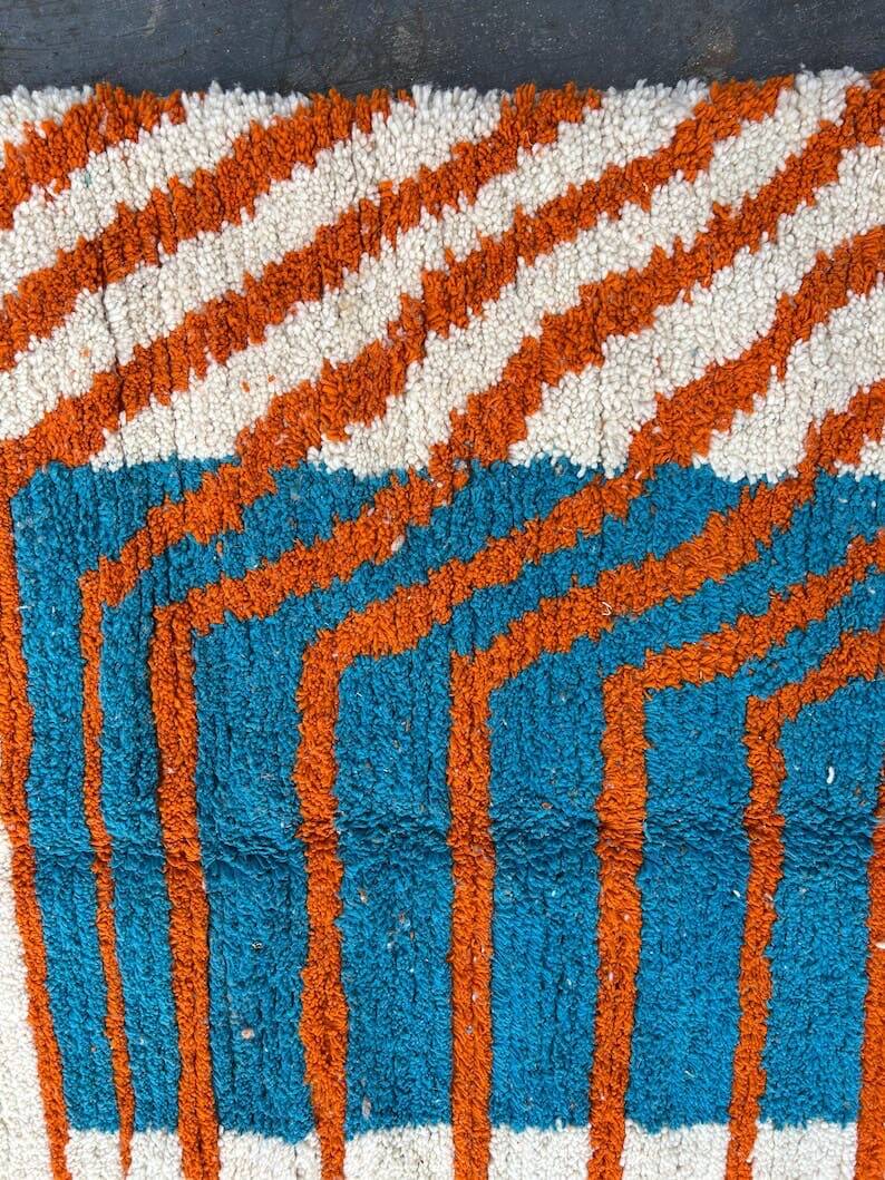 Beni Ourain Berber rug with colourful patterns, size 150 x 250 cm.