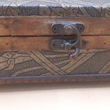 Wooden tissue box