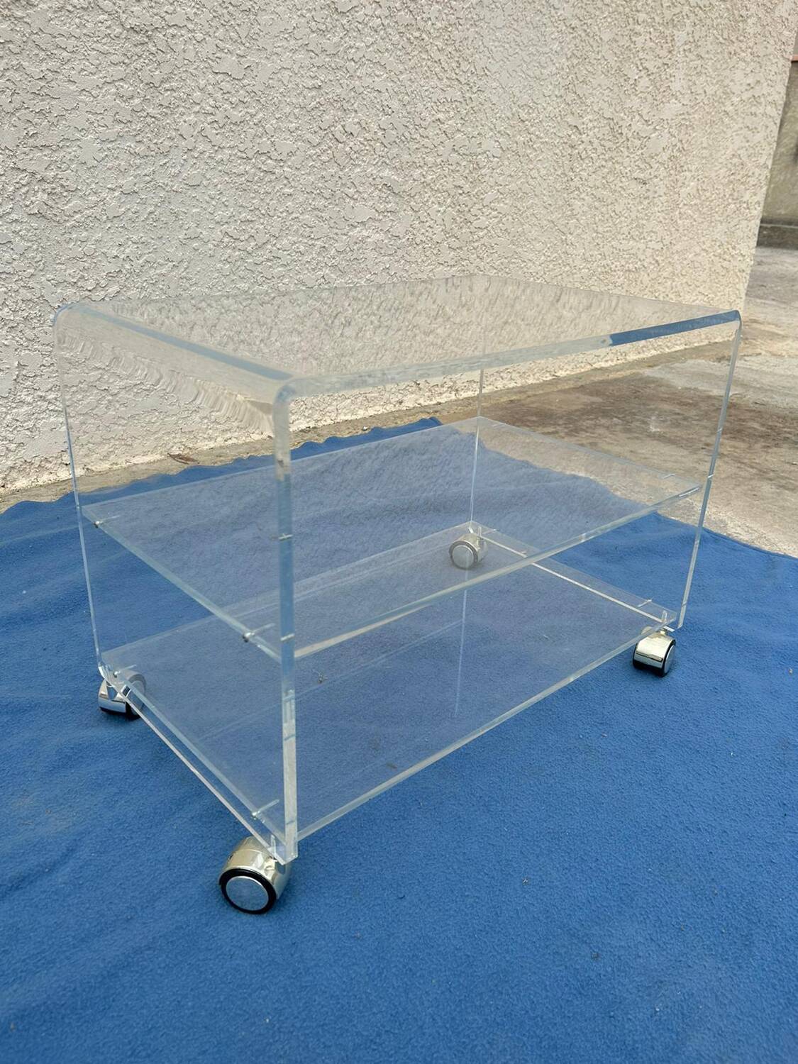 Vintage plexiglass coffee table/furniture on casters