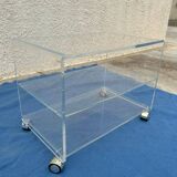 Table basse/ meuble tu en plexiglas vintage sur roulettes