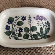 Vintage dish