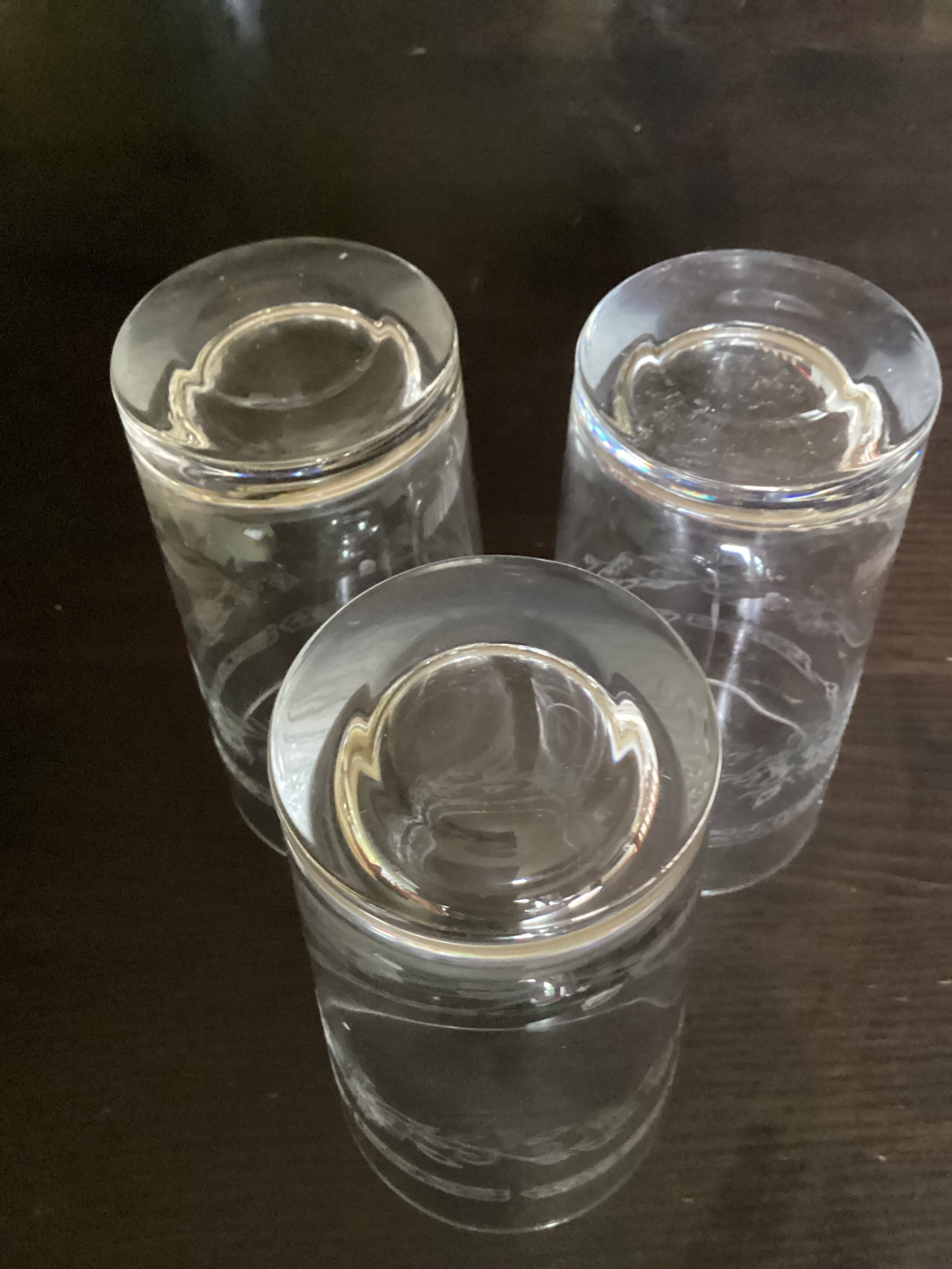 3 grandes verres en cristal dimension : hauteur -135 mm diamètre -0,75 mm