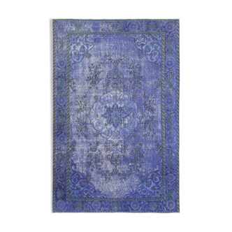 Tapis turc bohème noué à la main des années 1970 180 cm x 274 cm tapis violet