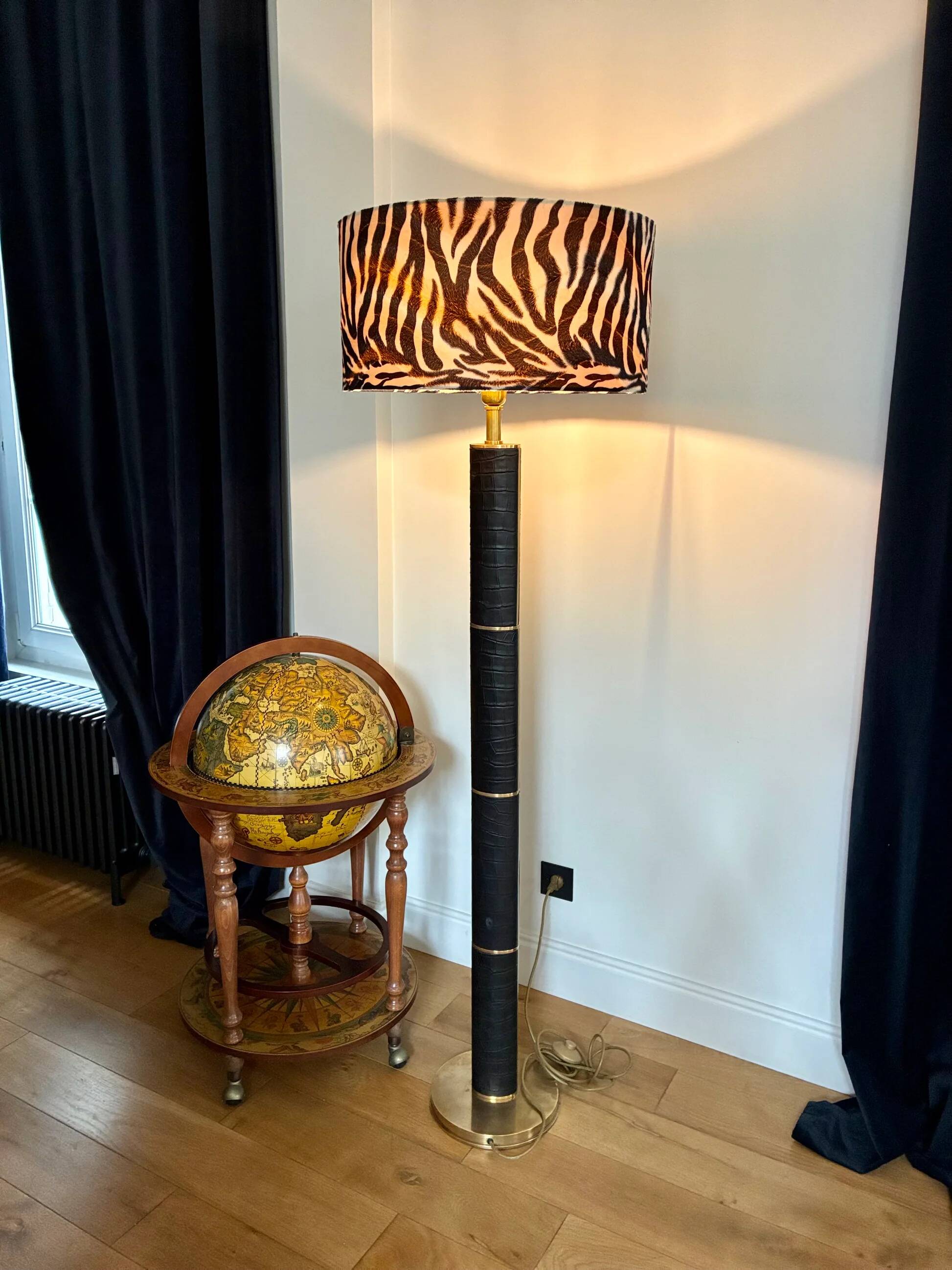 Large Ralph Lauren floor lamp in leather and brass