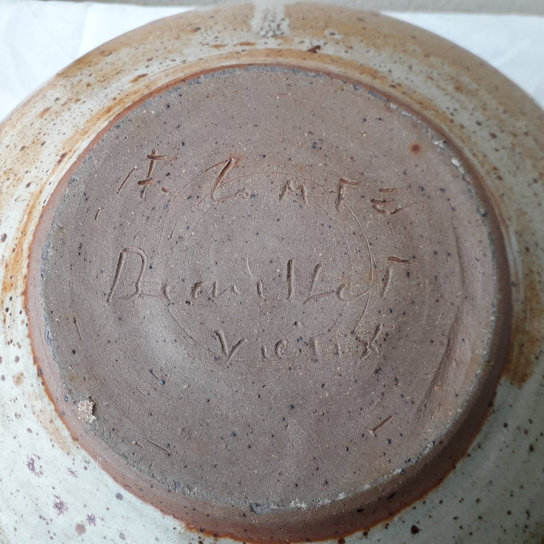 Stoneware salad bowl