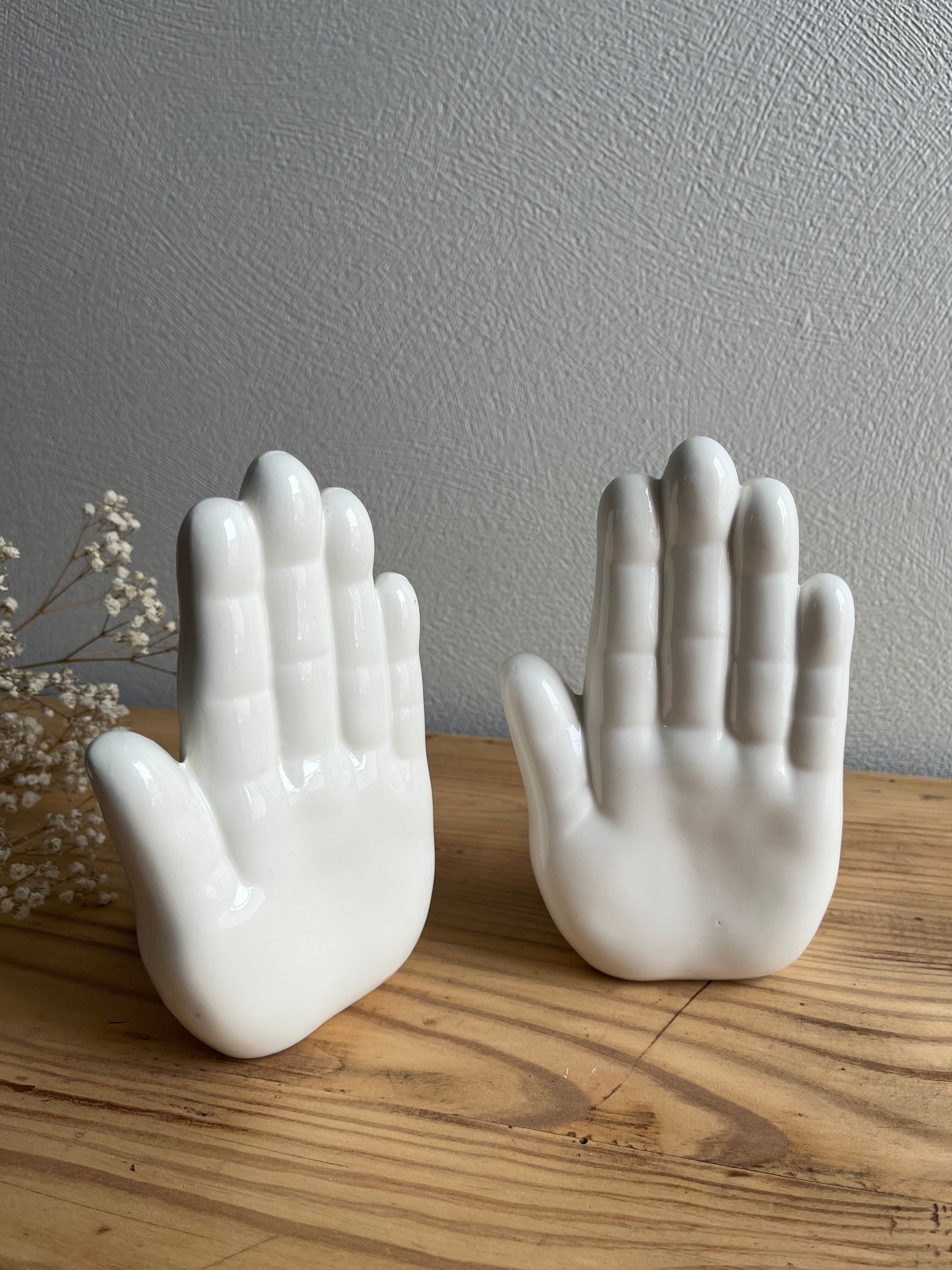 Ceramic hand book clamps