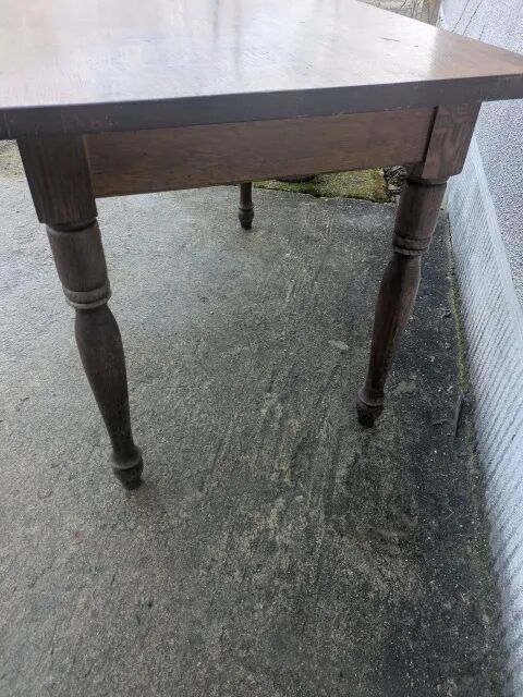 Oak table