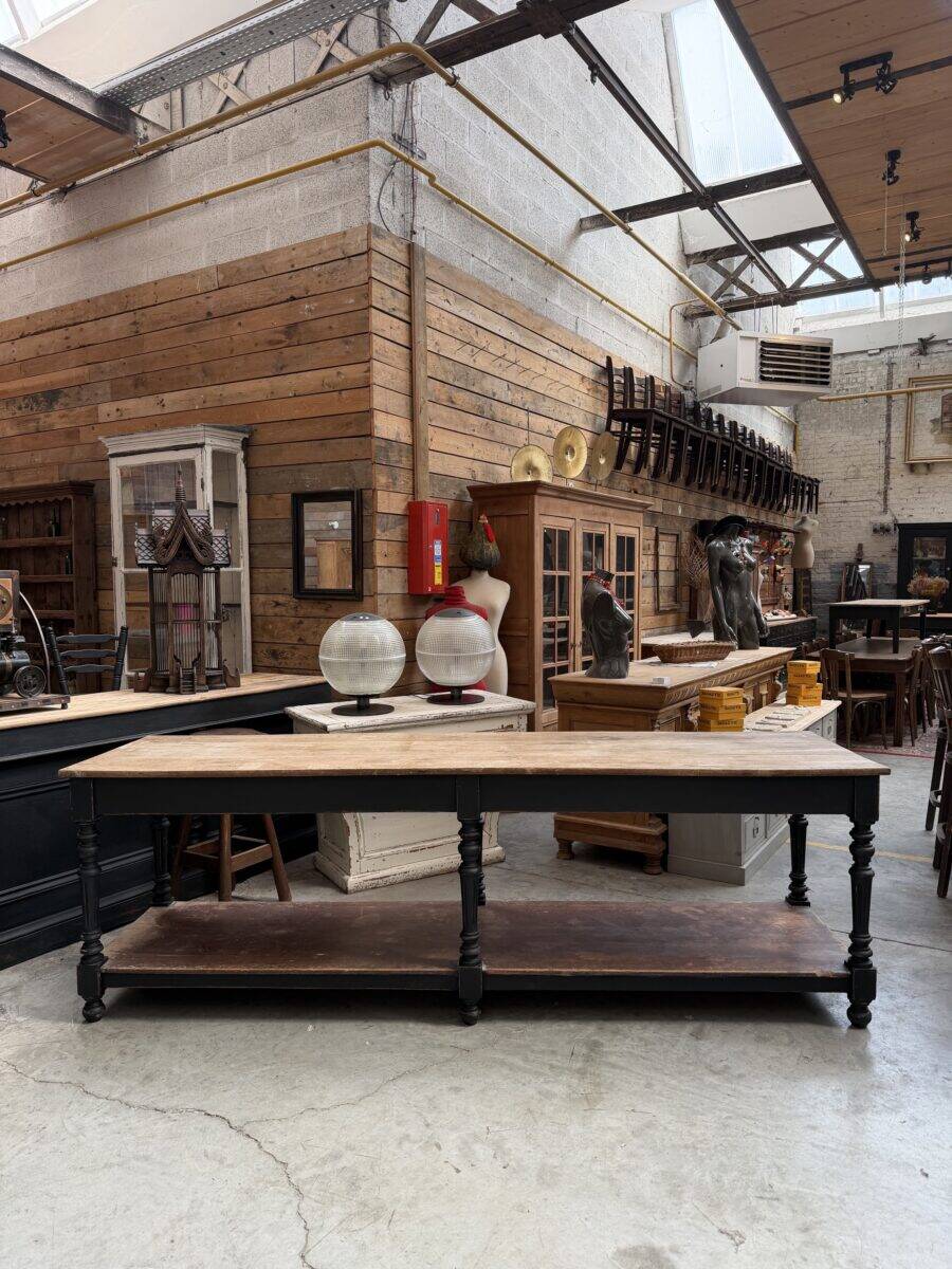 Draper's table early 20th century