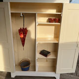 Armoire, penderie parisienne