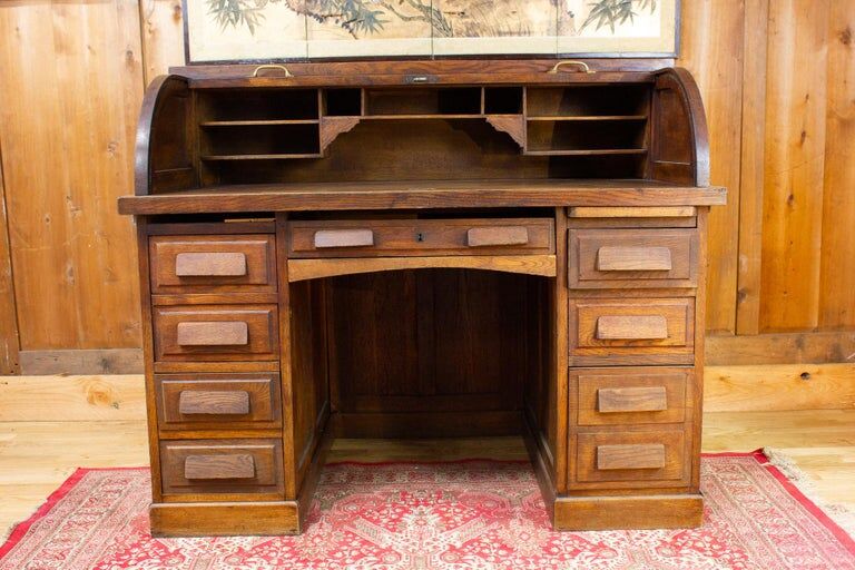 Bureau américain à rideau, vers 1940