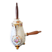 Porcelain chocolate maker