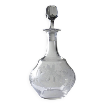 Carafe ancienne en cristal gravé, décor végétal, Bohème XIX-XXe