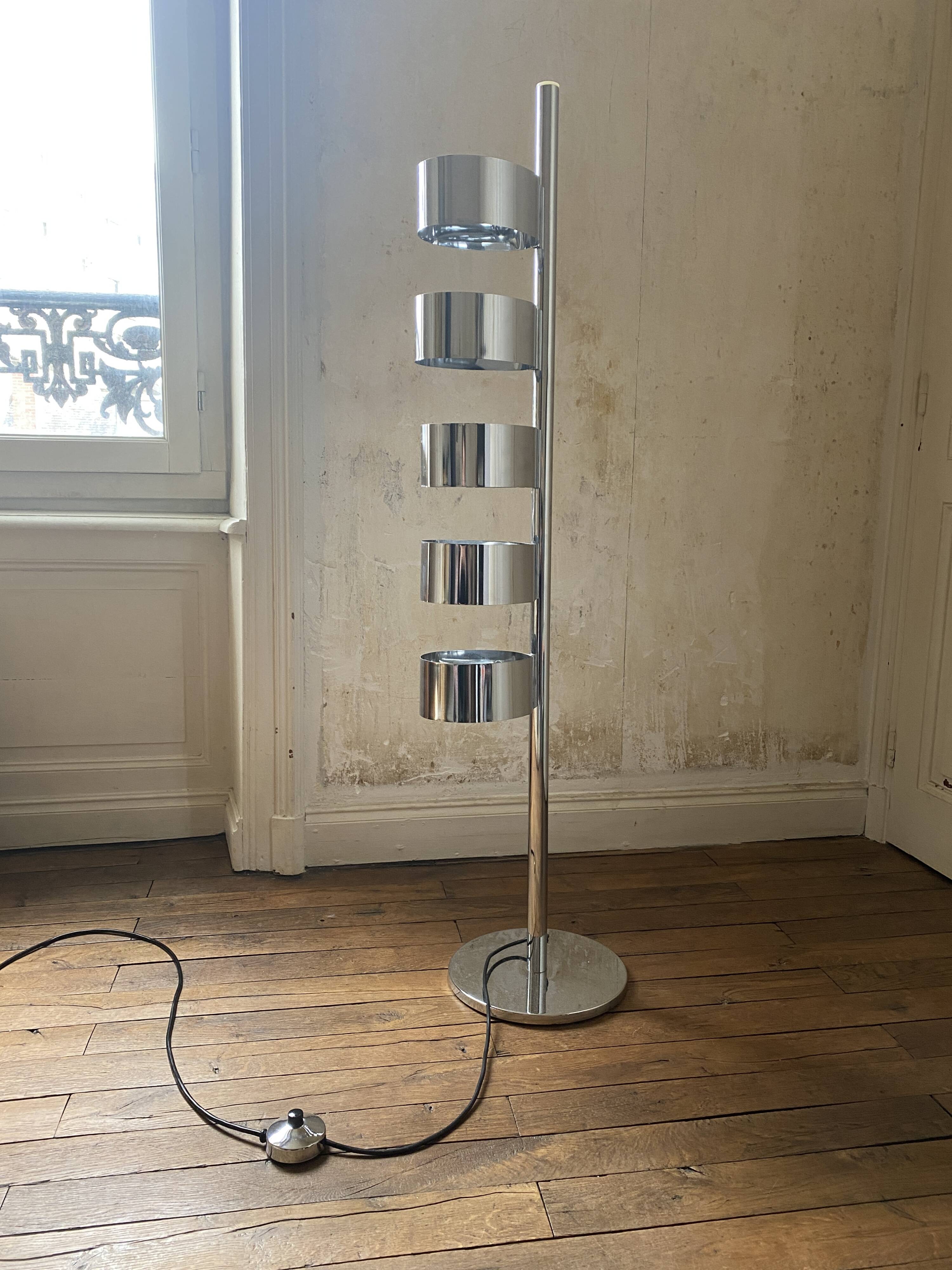 Space age floor lamp in chromed metal