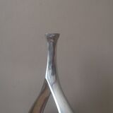 Contemporary design cast aluminum soliflore vase