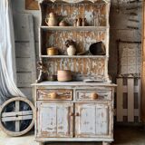 English dresser