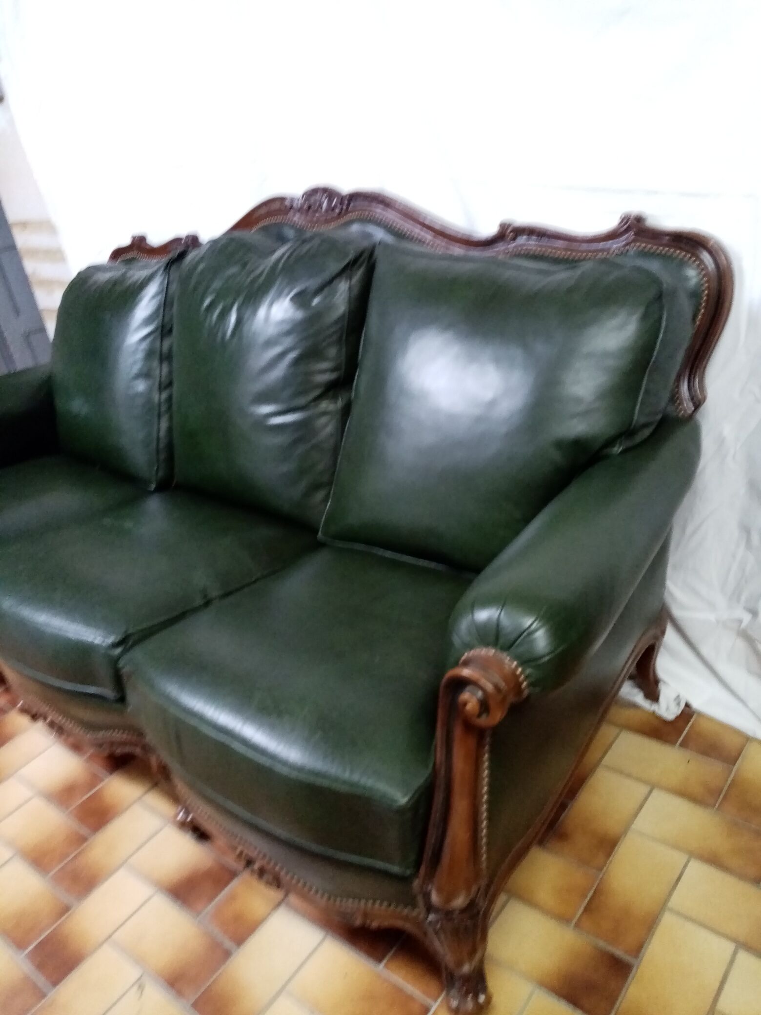 3 seater leather sofa