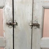 Façade de placard fin XIXem, double portes + cadre en sapin peint