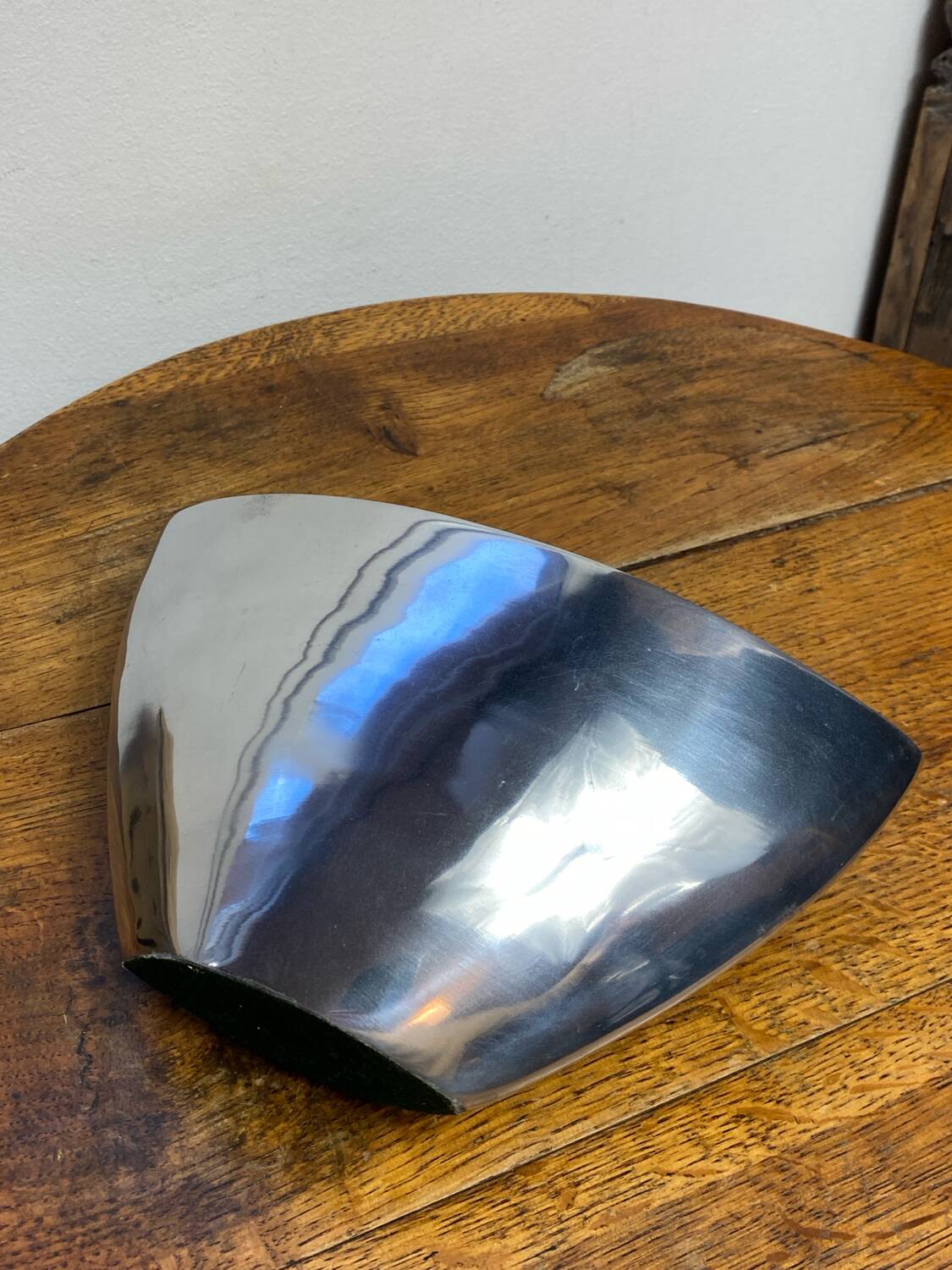 Aluminium vase design