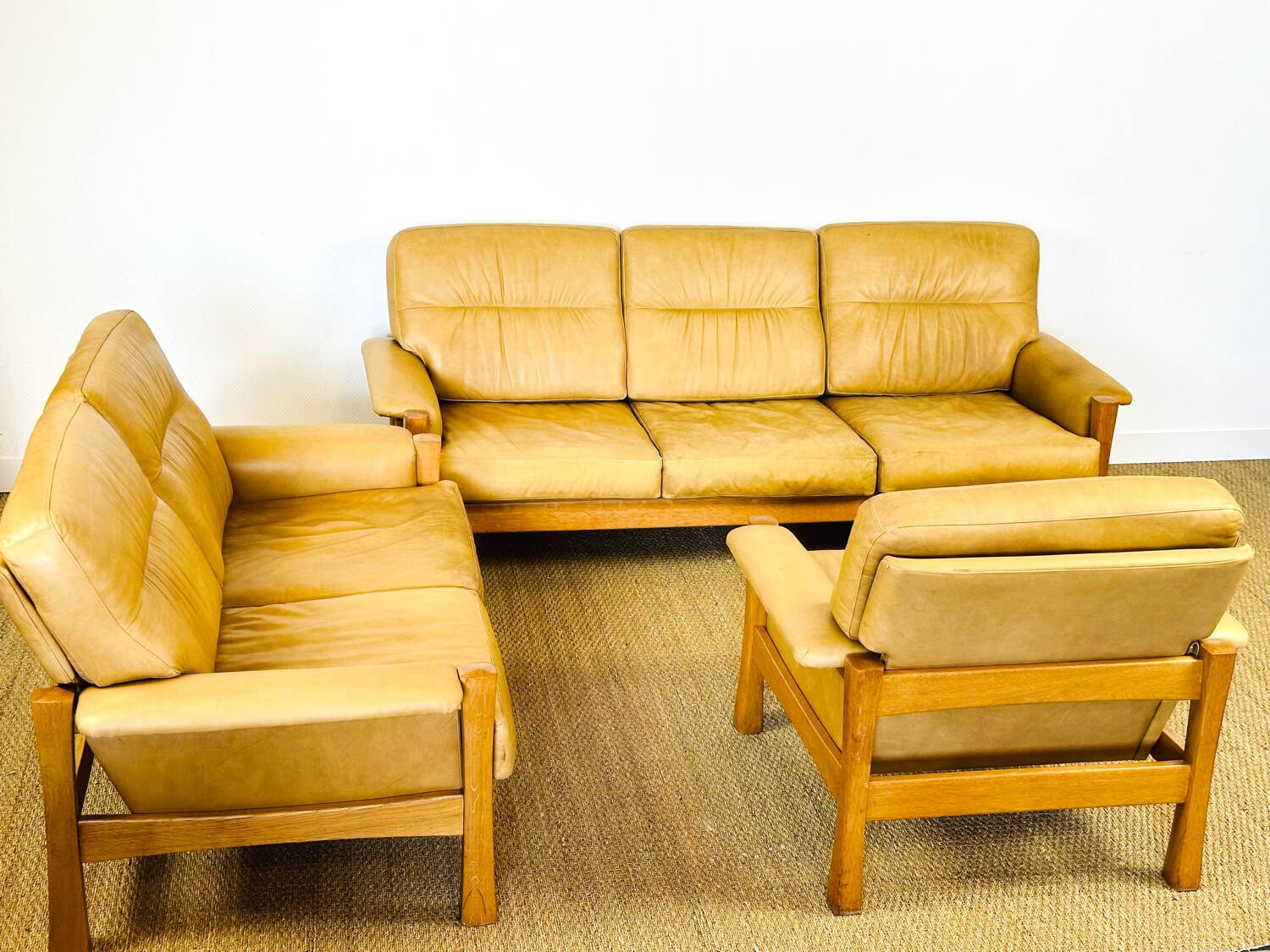 Salon complet en cuir camel 1960