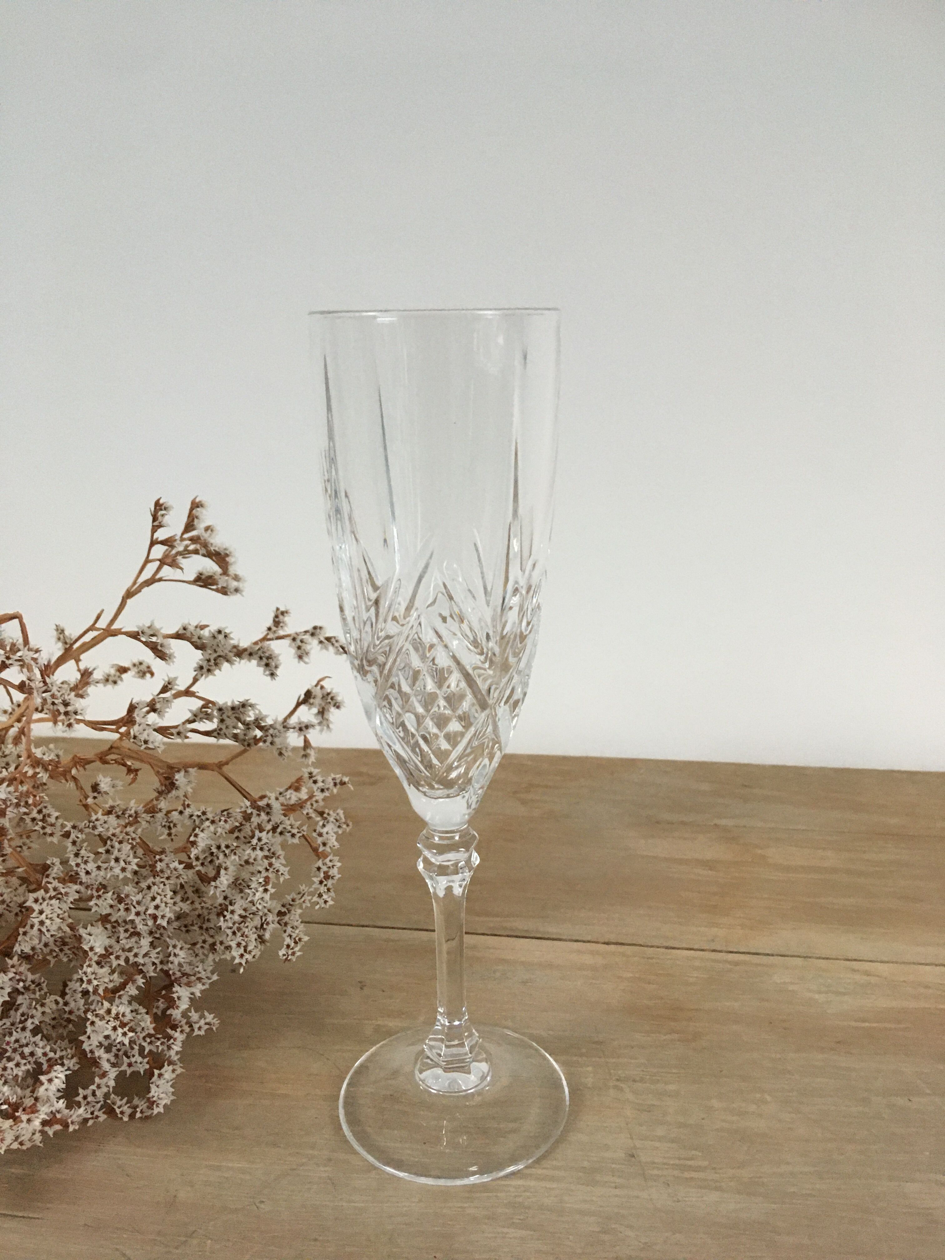 Flûtes à champagne en cristal ciselé
