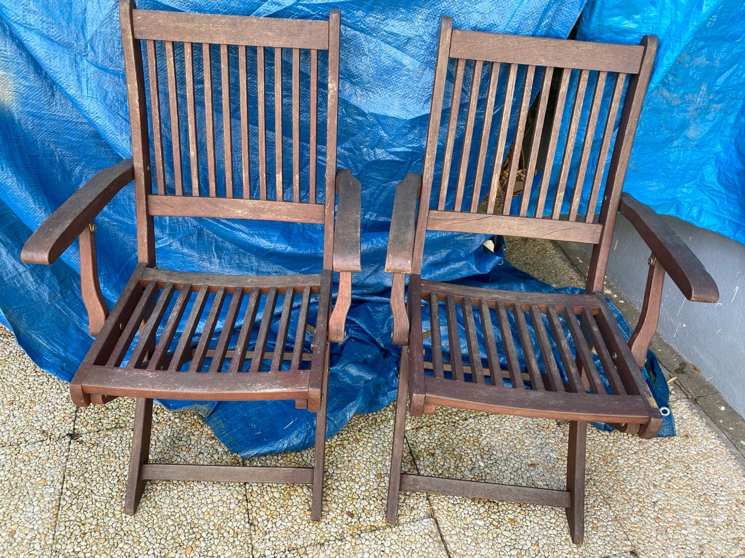Set of 4 folding chairs/armchairs with armrests in exotic wood