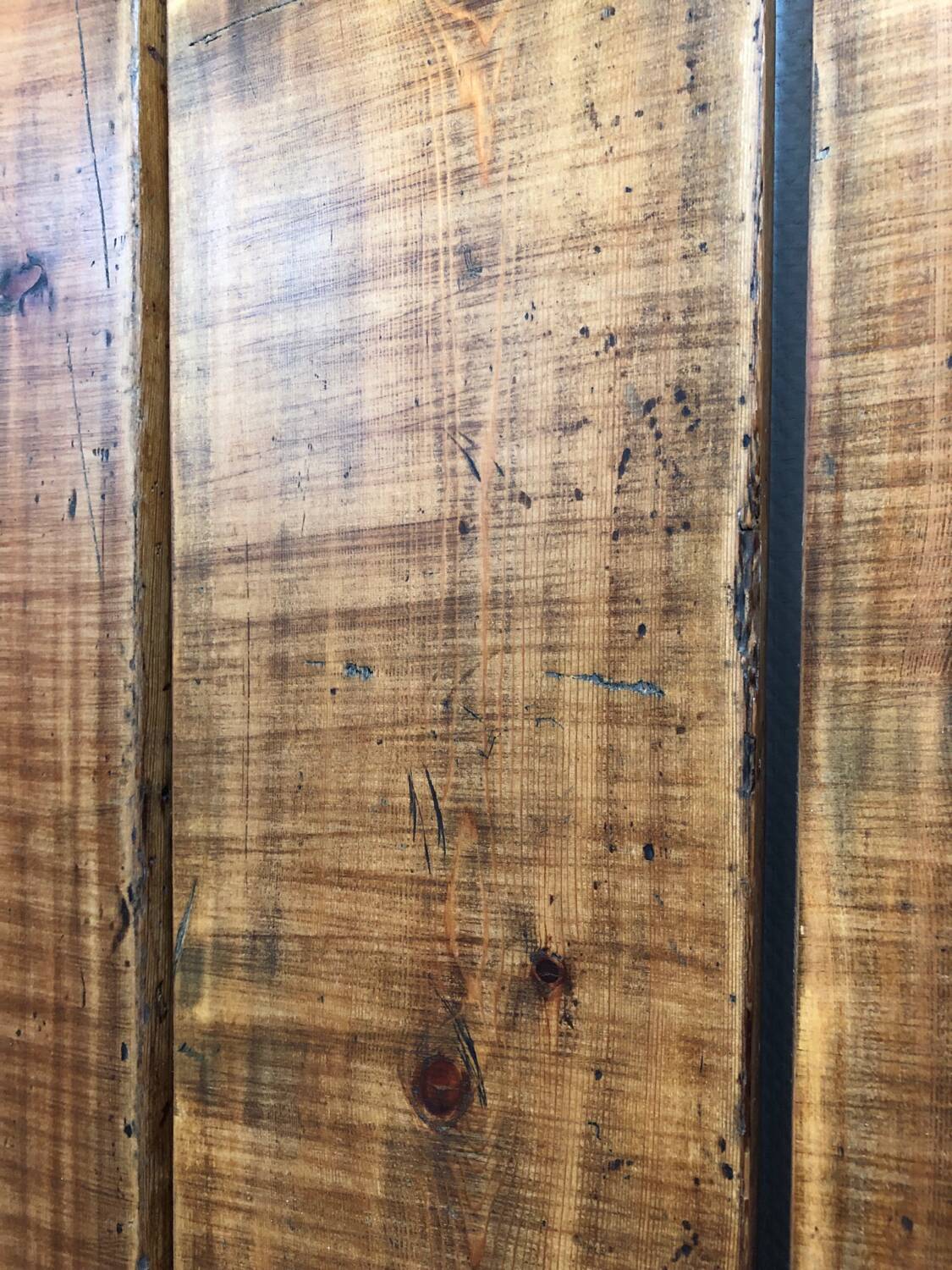 Wall shelf