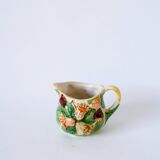 Tea service consisting of a teapot, a milk jug and a numbered hazelnut slip sugar bowl